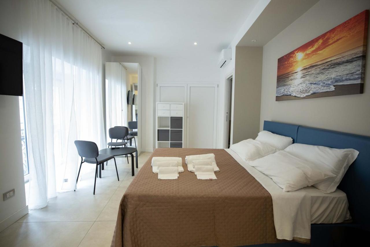 Napolidays Downtown Naples By Dimorra Appartement Buitenkant foto